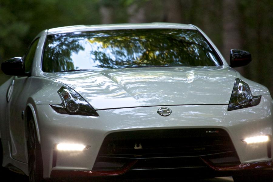  Nissan 370Z Nismo 2015 года  (US) (фото 31 из 62)